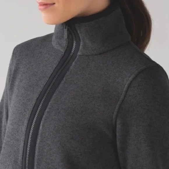 Lululemon Its Fleecing Cold Zip Up Women’s Sweater in Heathered Black / Black - Picture 3 of 14